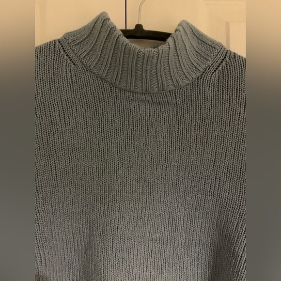 ARITZIA WILFRED HEINAN SWEATER SIZE MEDIUM 100% MERINO WOOL - Picture 5 of 8